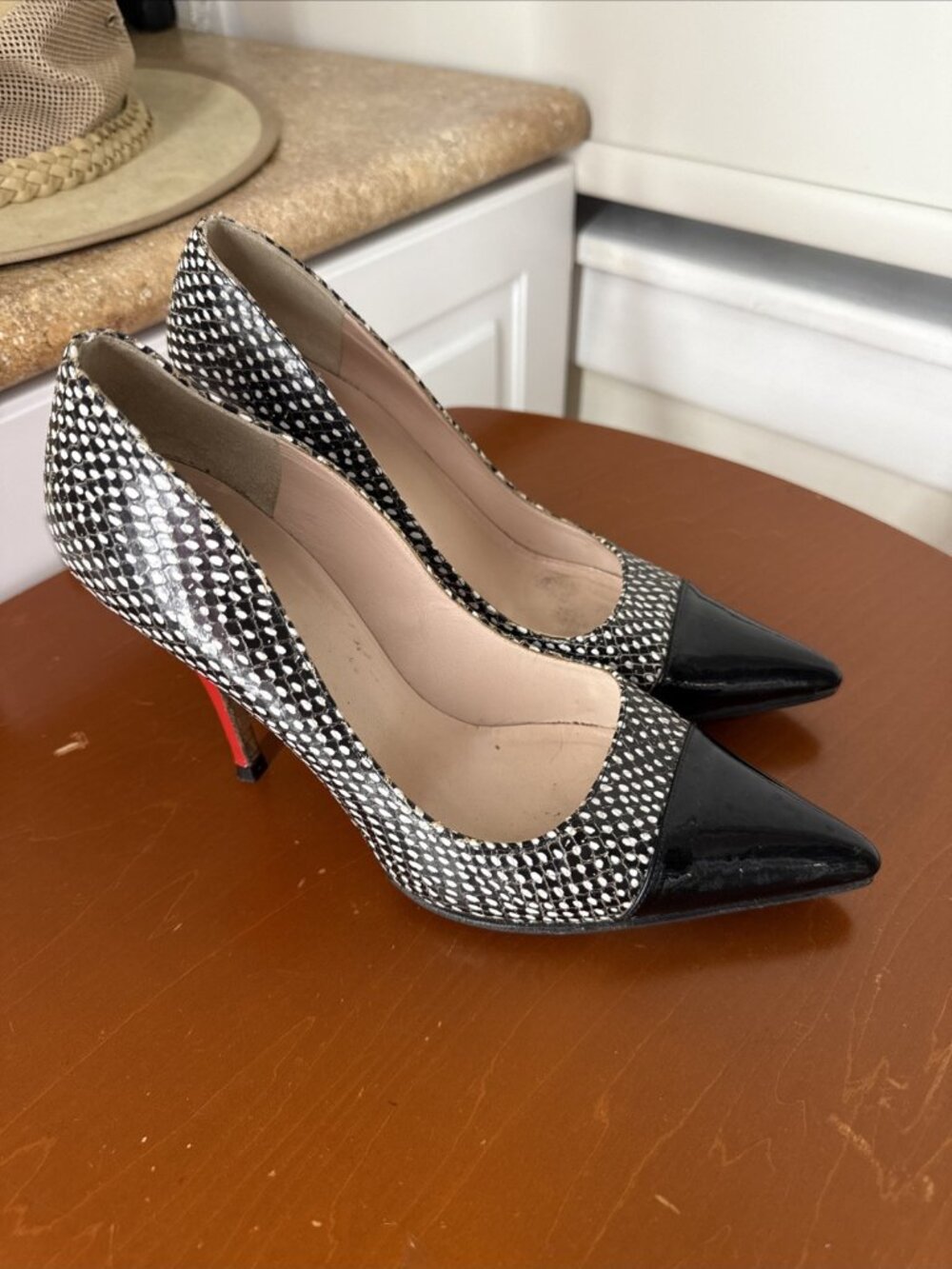Women's High Heel Pumps Size 7 Kate spade Black,  White Stiletto Red Heel Italy